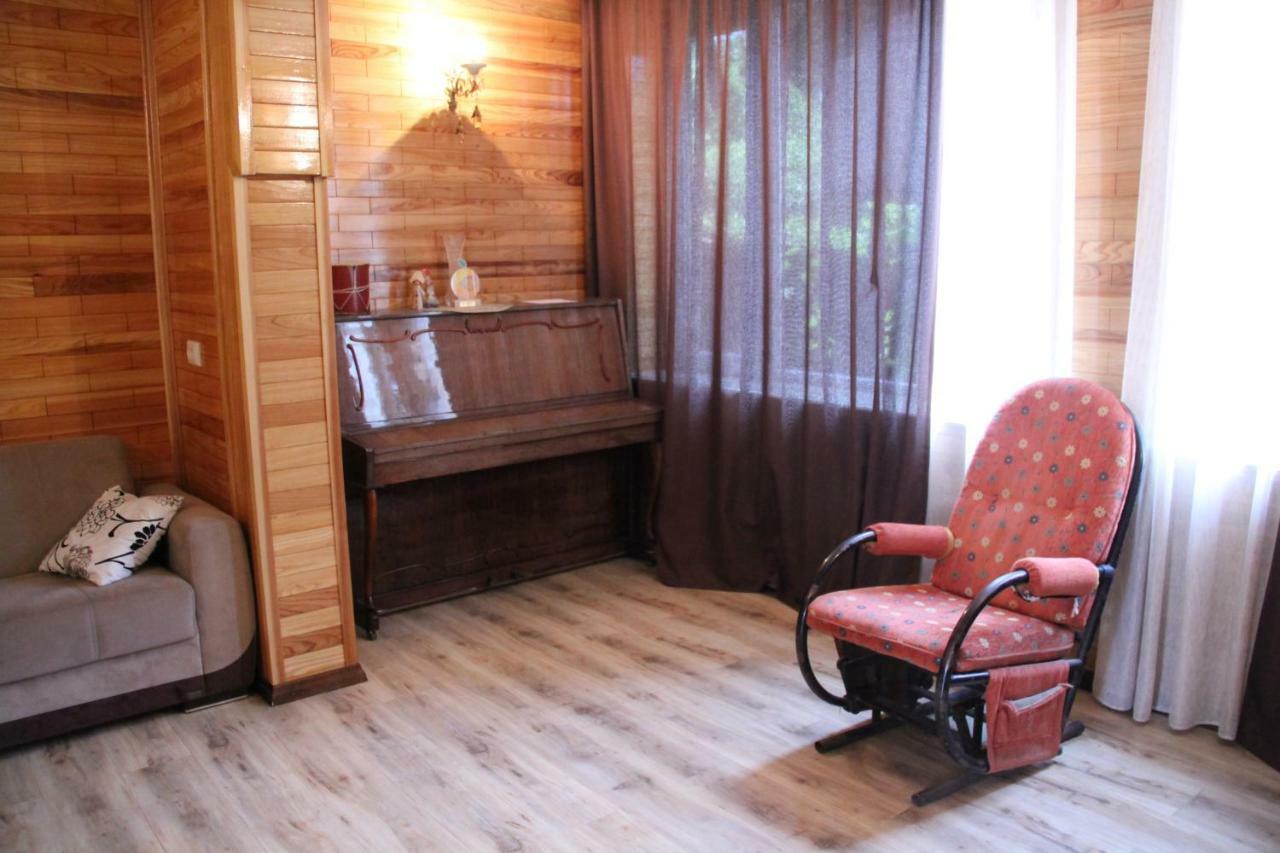 Lukas'S House Hotel Kobuleti Exterior foto